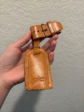 Louis Vuitton Cognac Leather Luggage Tag with Strap